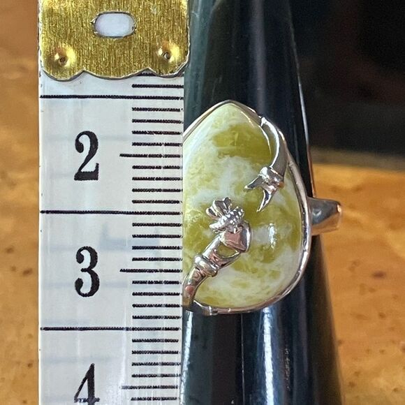 Natural Connemara Marble Sterling Silver Claddagh Ring Size 7 - Picture 7 of 9